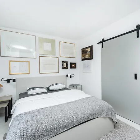 Private House With Garden *